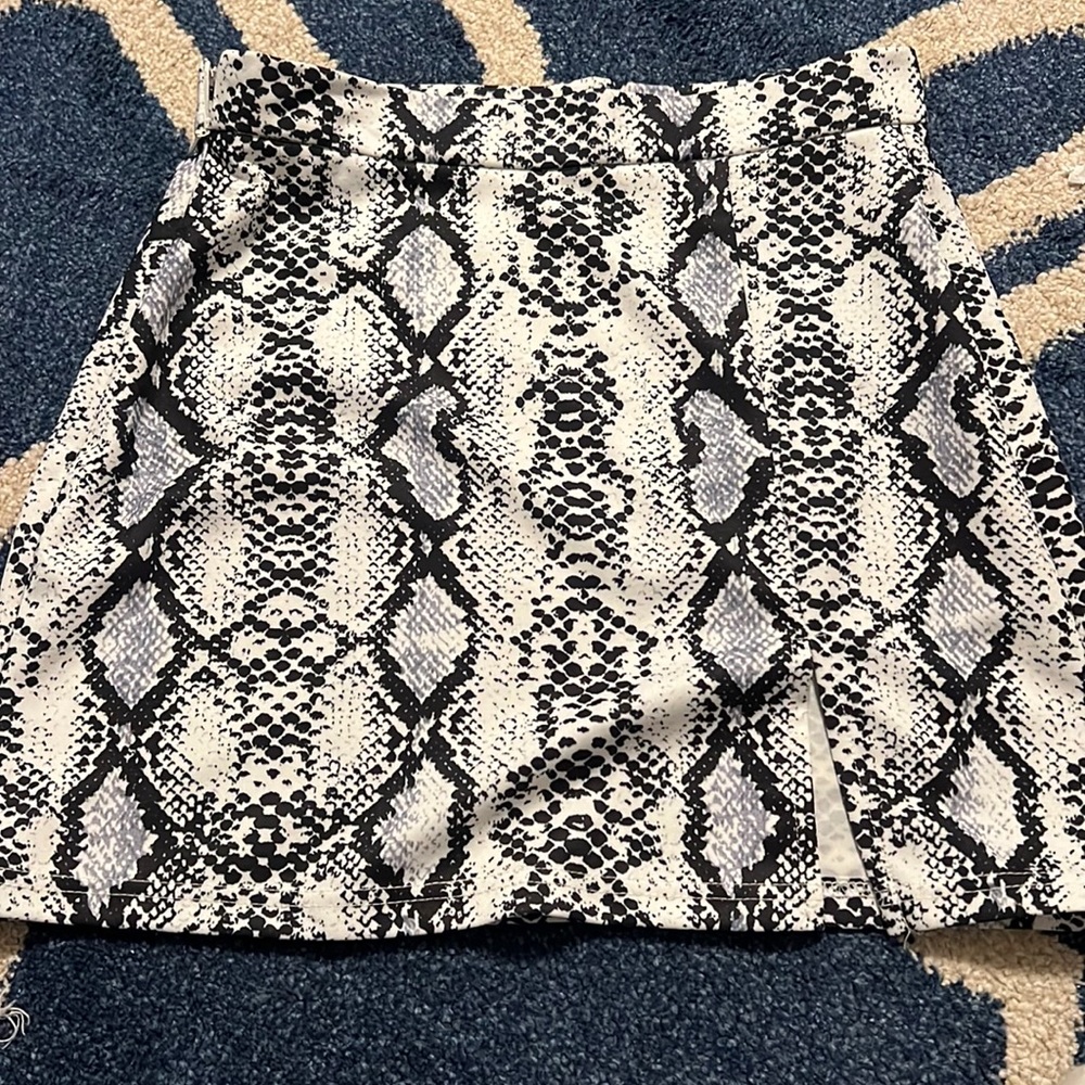 Snake skin skirt with slit